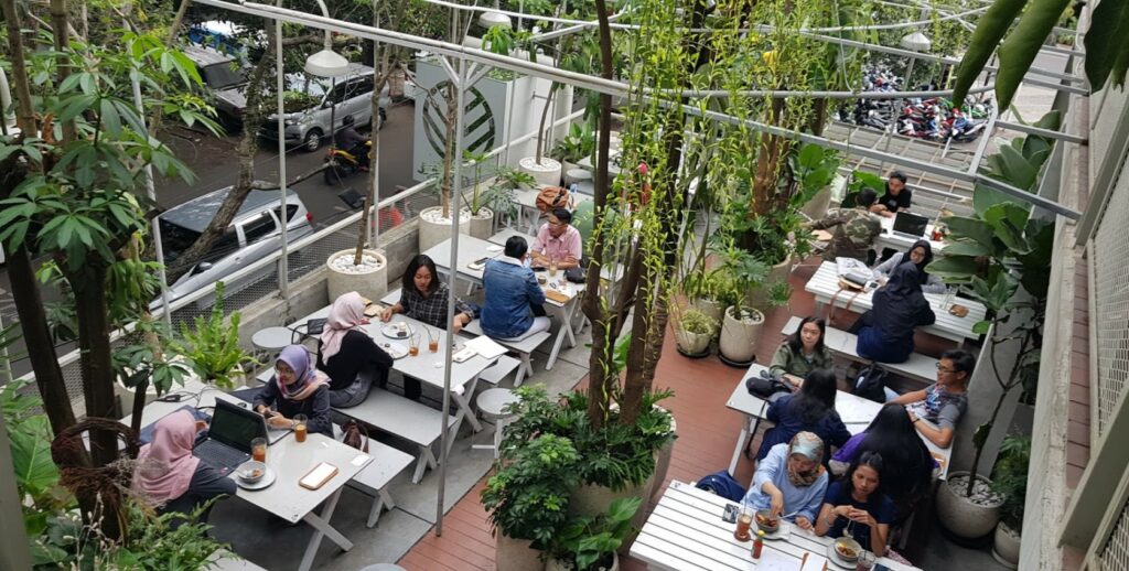 cafe outdoor bandung-jardin cafe