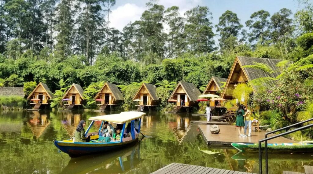Wisata-Lembang-Dusun-bambu